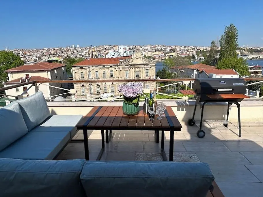 Waterfront Tiny House Bosphorus Istanbul With Exceptional Terrace Apartment