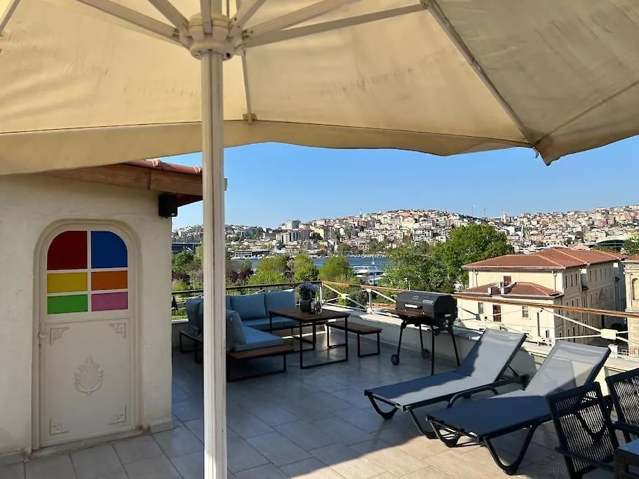 Waterfront Tiny House Bosphorus Istanbul With Exceptional Terrace Apartment 0*,