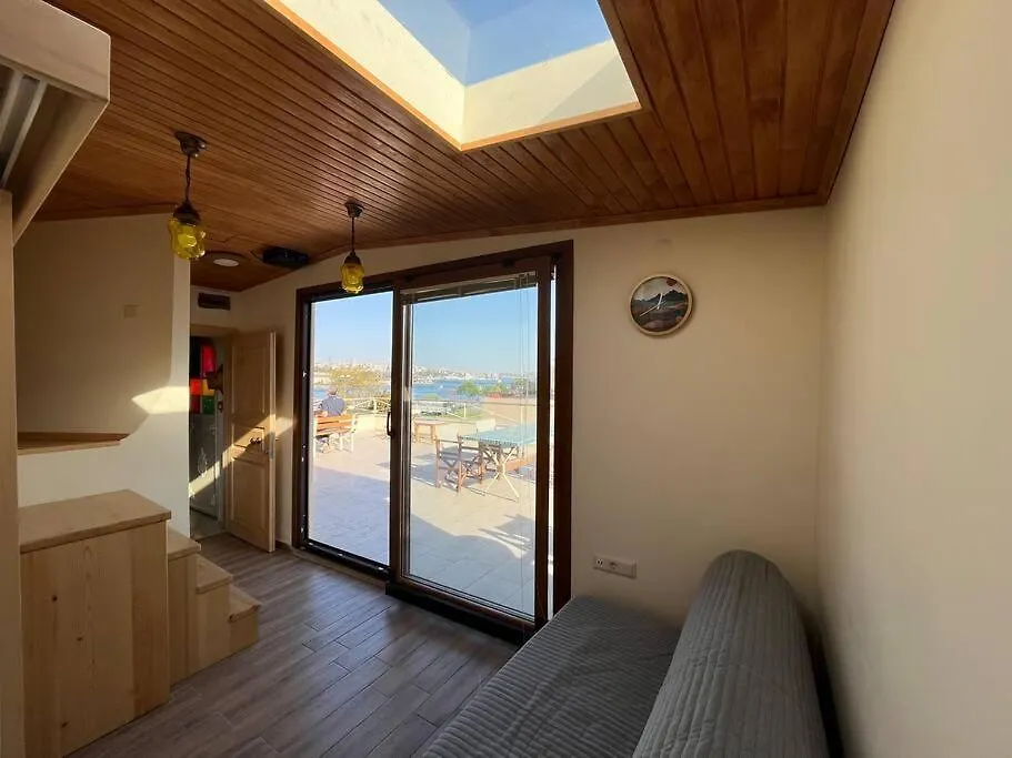 Waterfront Tiny House Bosphorus Istanbul With Exceptional Terrace Apartment