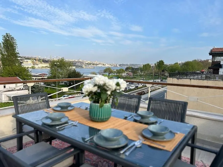 Waterfront Tiny House Bosphorus Istanbul With Exceptional Terrace Apartment