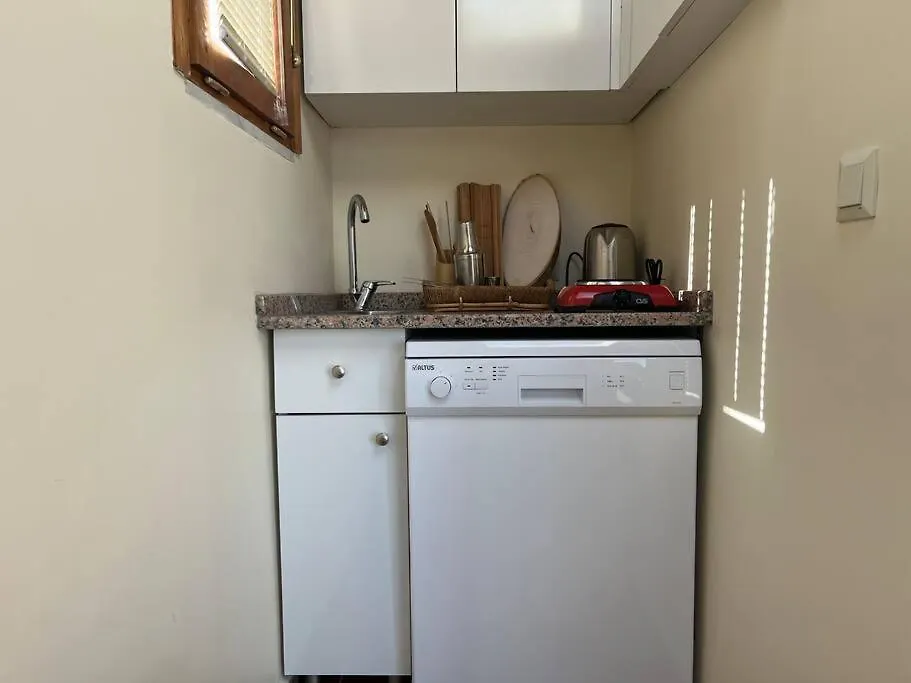 Waterfront Tiny House Bosphorus Istanbul With Exceptional Terrace Apartment